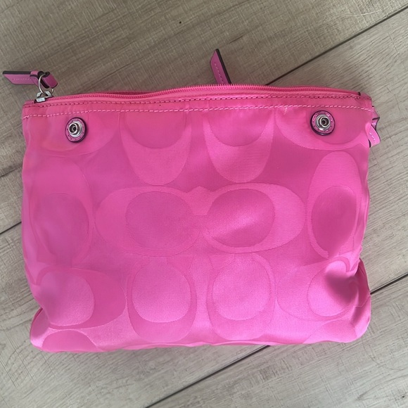 Coach F77321 Signature Nylon Medium Packable Weekender Zip Tote Hot Pink 2 Piece - Picture 6 of 8